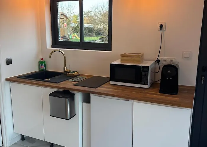 Apartment La Du Maine Saintes